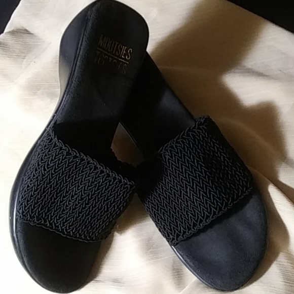 Shoes - Picture 2 of 3